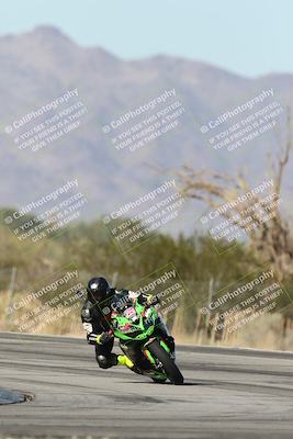 media/Dec-01-2025-Moto Forza (Mon) [[2daa91e15f]]/2-Intermediate Group/Session 3 (Turn 3)/